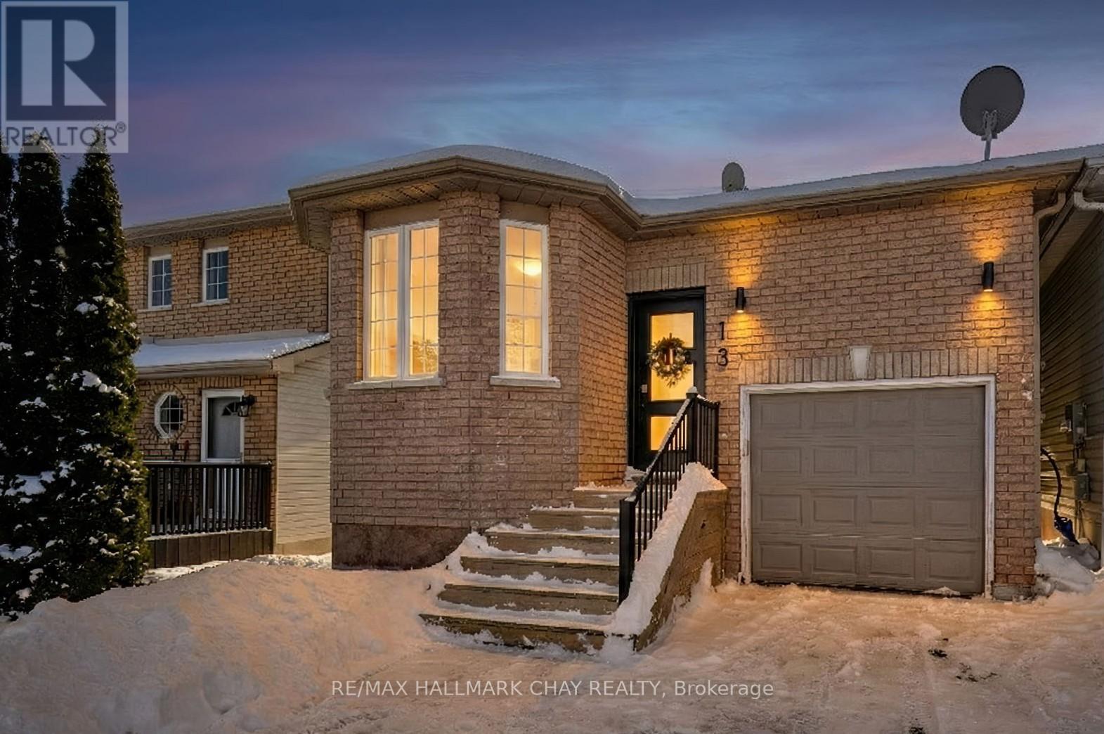 13 Willow Drive, Barrie, Ontario  L4N 8T1 - Photo 2 - S12616892