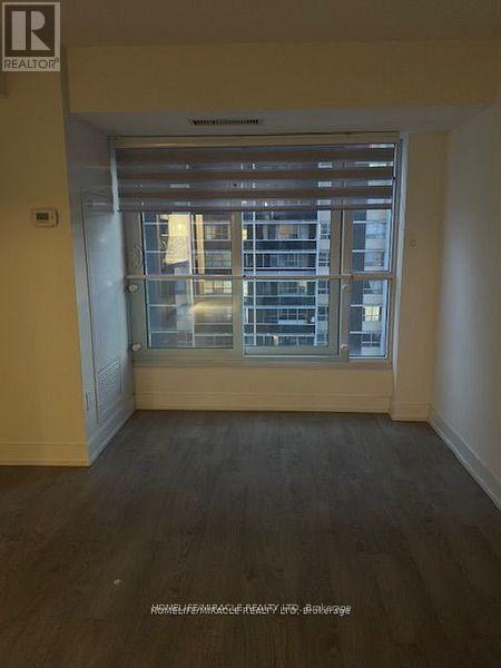 315 - 9 Mabelle Avenue, Toronto, Ontario  M9A 4X7 - Photo 11 - W12616872