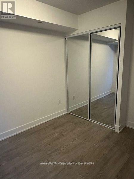 315 - 9 Mabelle Avenue, Toronto, Ontario  M9A 4X7 - Photo 5 - W12616872