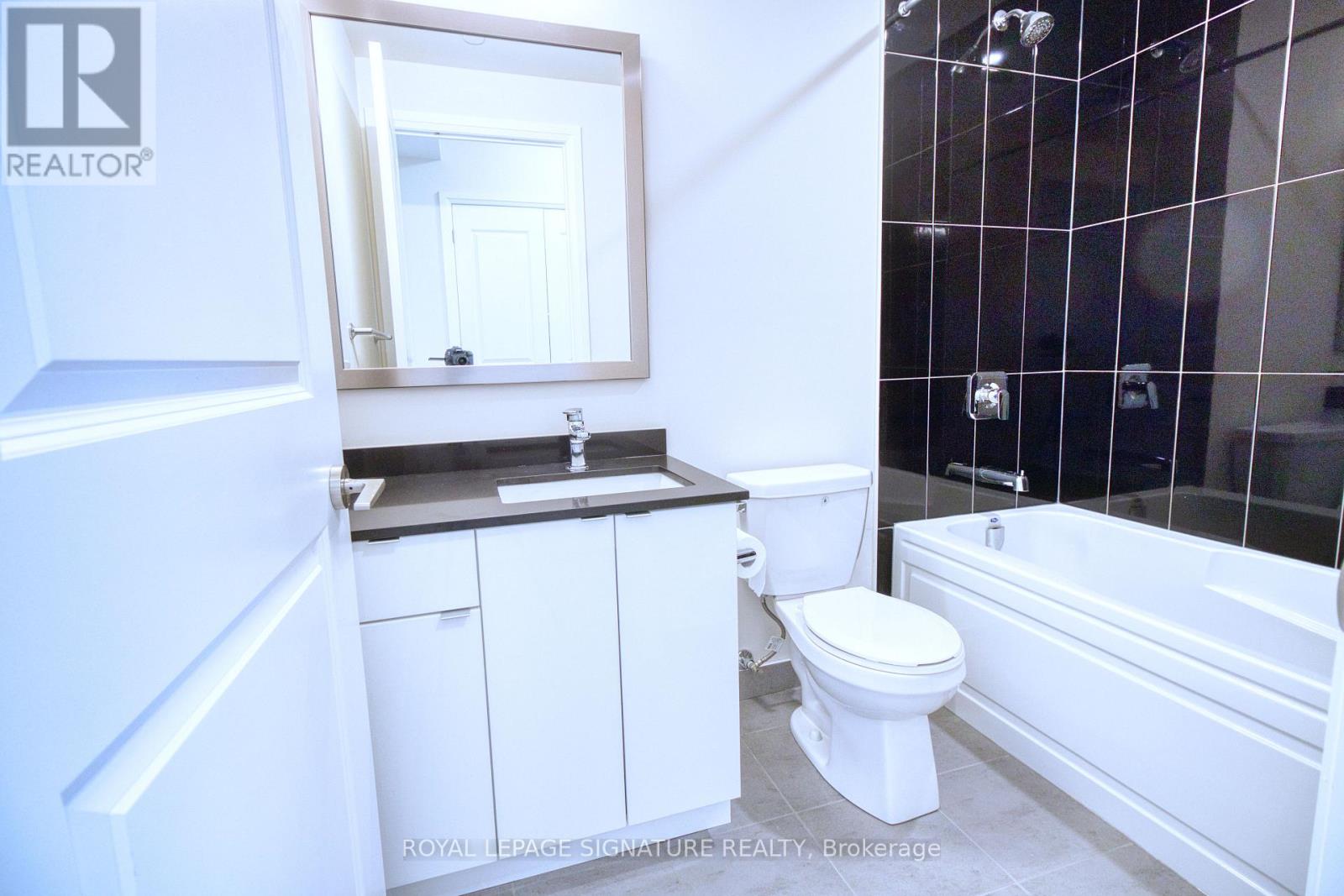 1404 - 50 Thomas Riley Road, Toronto, Ontario  M9B 0C5 - Photo 9 - W12616930