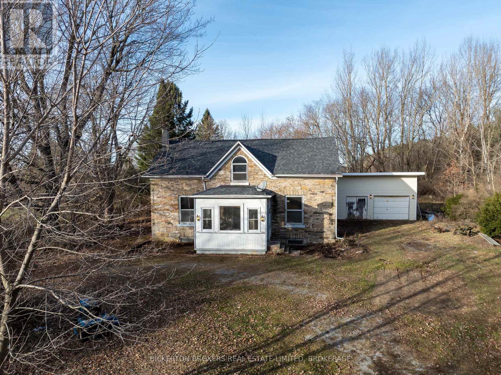 646 Cty Rd 2 Road, Front Of Leeds & Seeleys Bay, Ontario K0E 1L0 - Photo 1 - X12617006