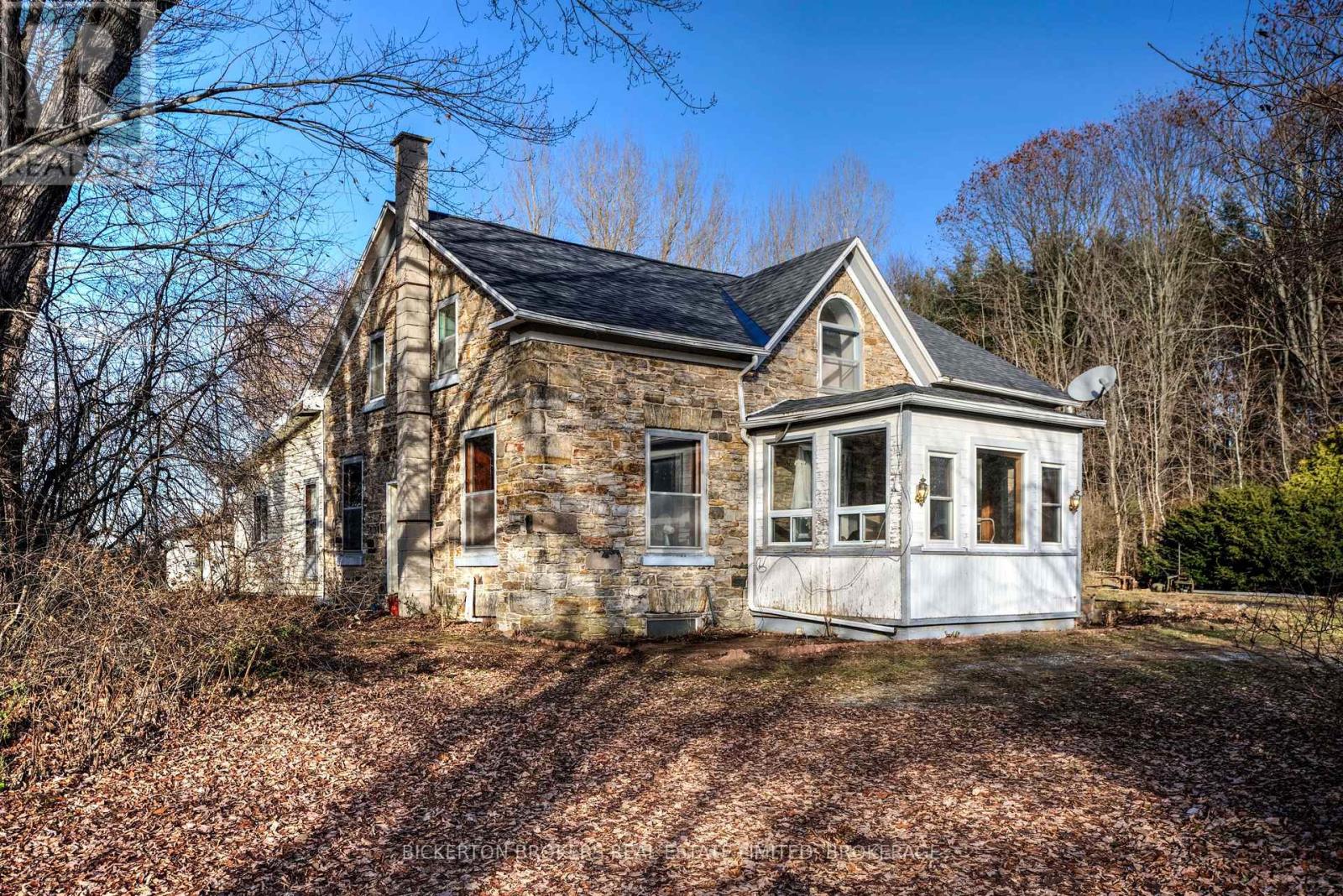 646 Cty Rd 2 Road, Front Of Leeds & Seeleys Bay, Ontario K0E 1L0 - Photo 2 - X12617006