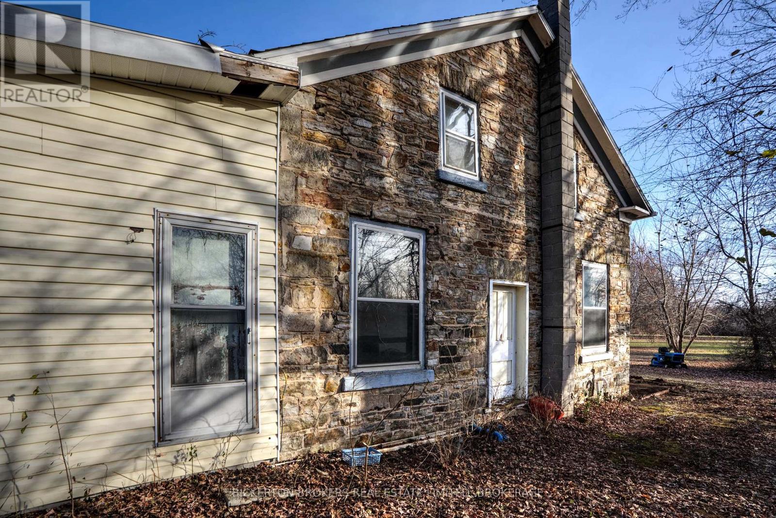 646 Cty Rd 2 Road, Front Of Leeds & Seeleys Bay, Ontario K0E 1L0 - Photo 3 - X12617006