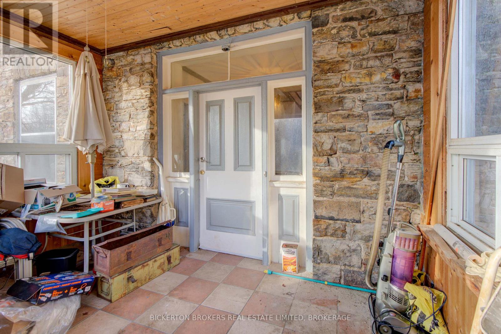 646 Cty Rd 2 Road, Front Of Leeds & Seeleys Bay, Ontario K0E 1L0 - Photo 6 - X12617006