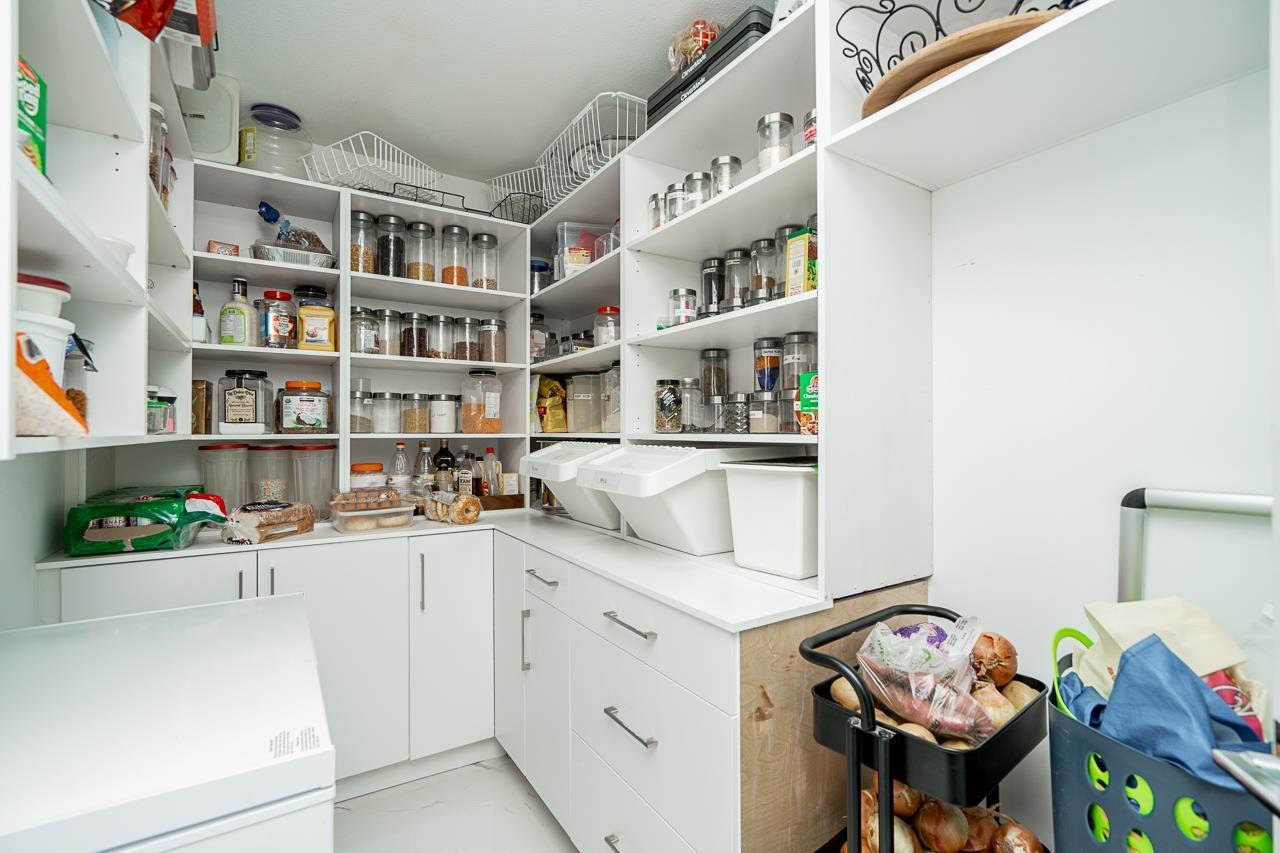 19132 60b Avenue, Surrey, British Columbia  V3S 7T8 - Photo 10 - R3073317