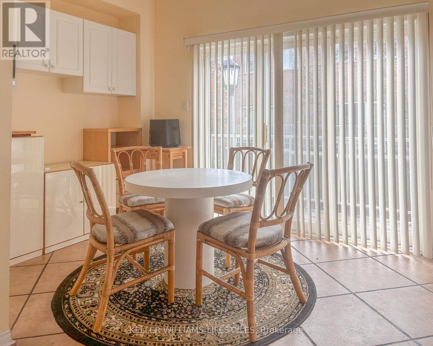 245 - 23 Observatory Lane, Richmond Hill, Ontario  L4C 0M7 - Photo 7 - N12616984