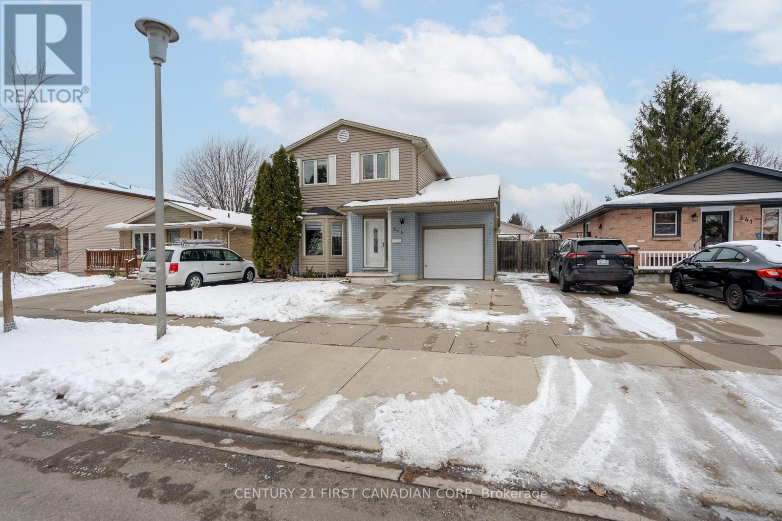 345 Banbury Crescent, London South, Ontario  N5Z 4V1 - Photo 2 - X12617074
