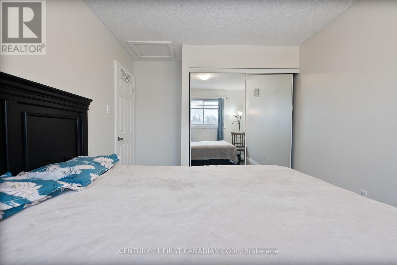 345 Banbury Crescent, London South, Ontario  N5Z 4V1 - Photo 20 - X12617074