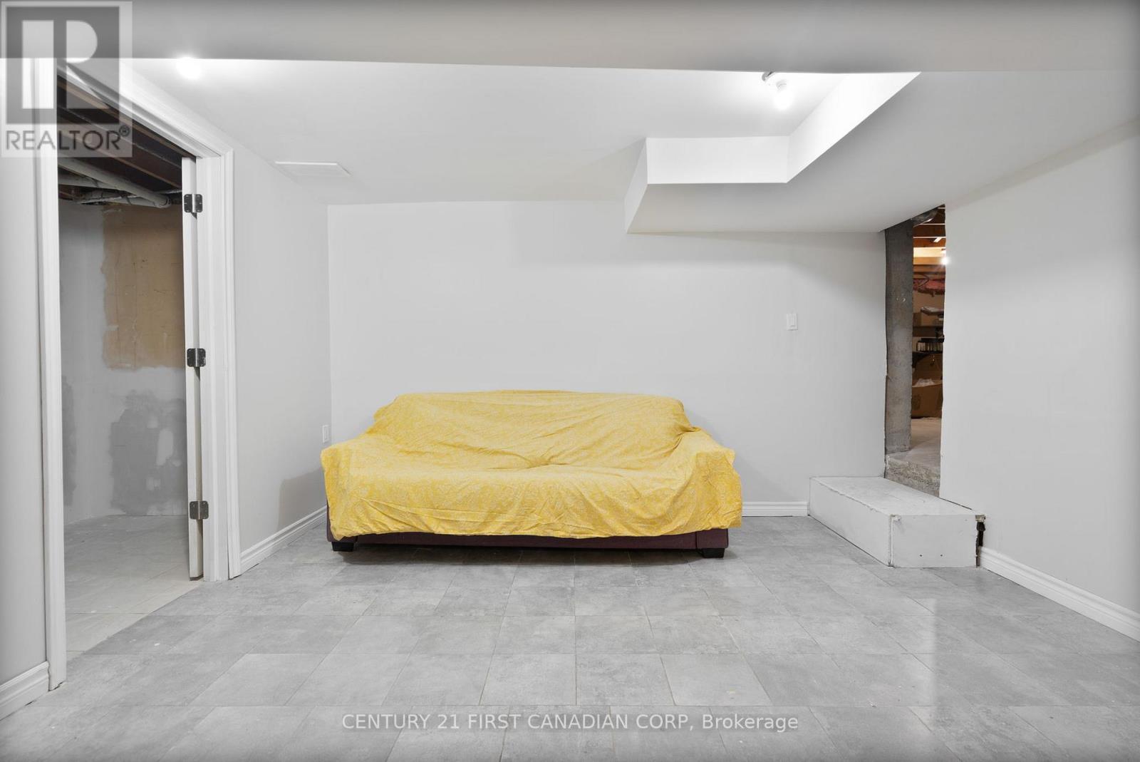 345 Banbury Crescent, London South, Ontario  N5Z 4V1 - Photo 33 - X12617074