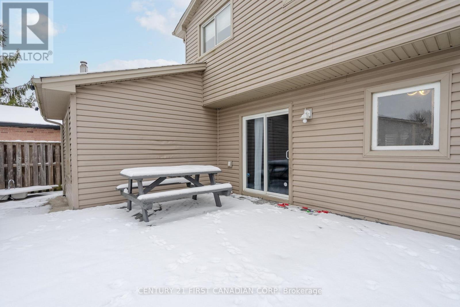 345 Banbury Crescent, London South, Ontario  N5Z 4V1 - Photo 37 - X12617074