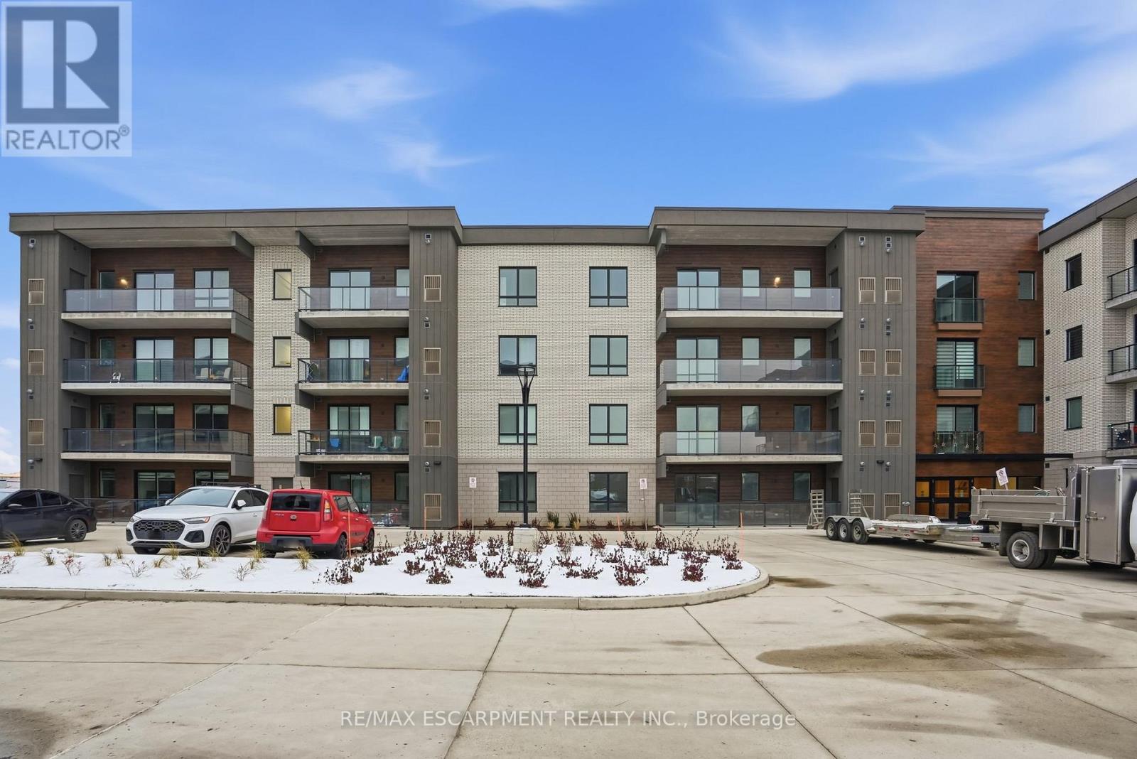 412 - 7549a Kalar Road, Niagara Falls, Ontario L2H 3W6 - Photo 3 - X12616918