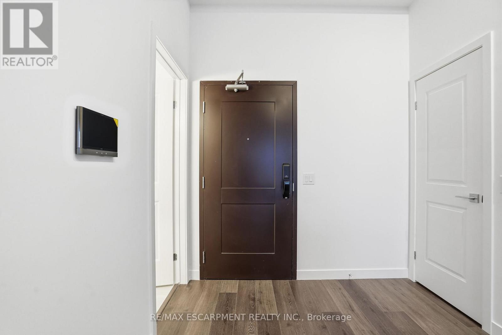 412 - 7549a Kalar Road, Niagara Falls, Ontario L2H 3W6 - Photo 8 - X12616918