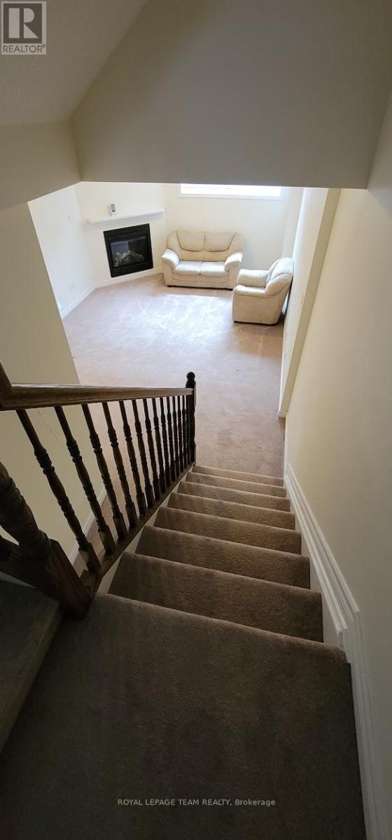 406 Galatina Way, Ottawa, Ontario K2K 0E7 - Photo 27 - X12616944