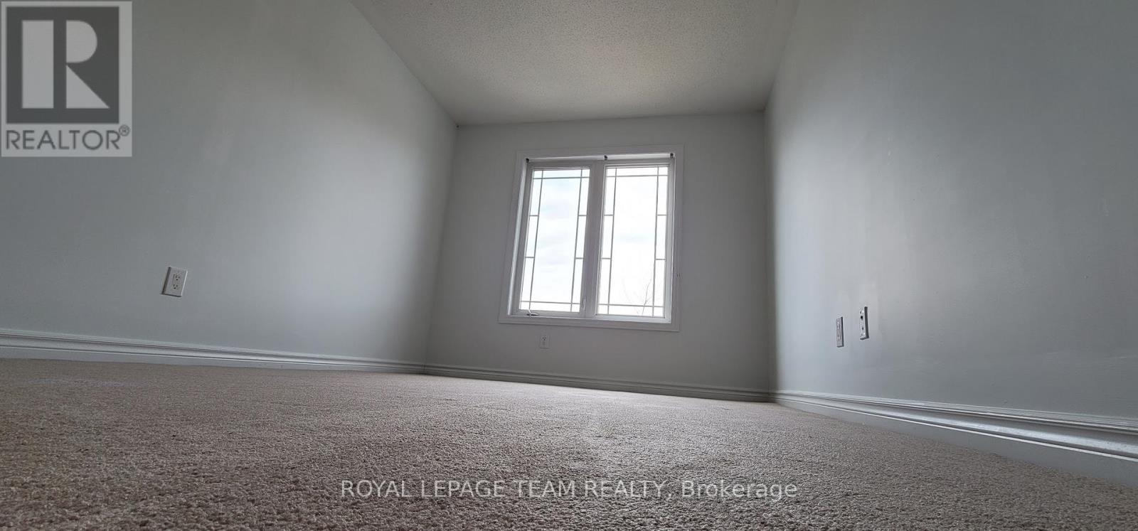 406 Galatina Way, Ottawa, Ontario K2K 0E7 - Photo 5 - X12616944