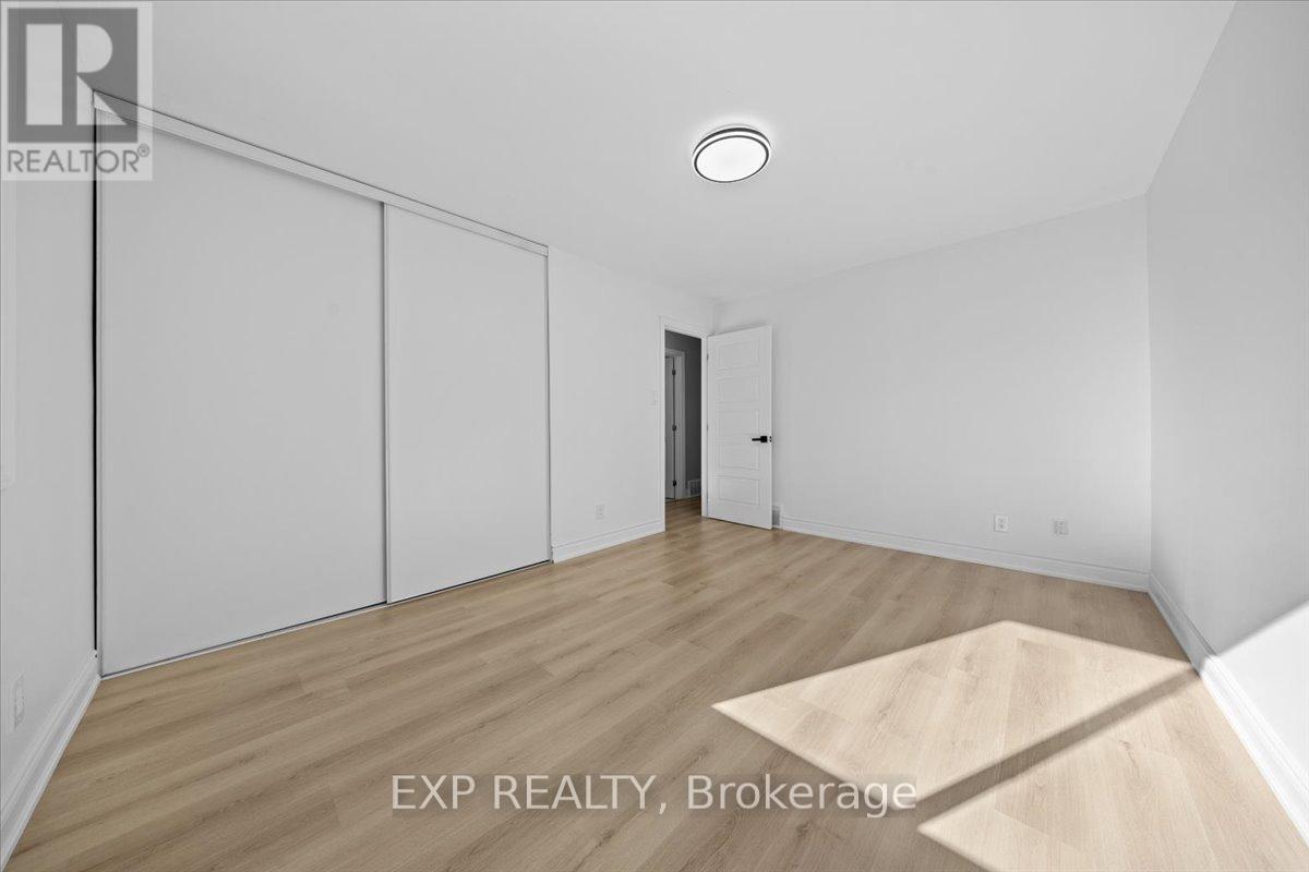 290 Elderberry Terrace, Ottawa, Ontario  K1E 1Z1 - Photo 18 - X12616962