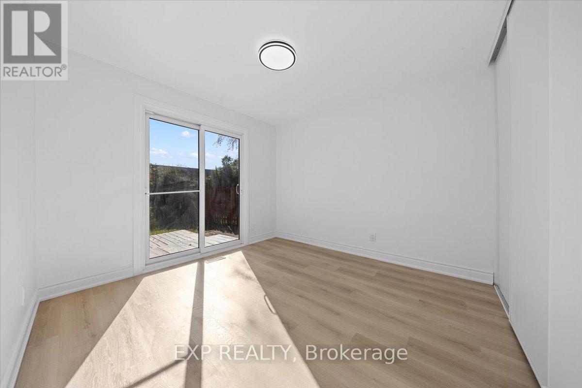 290 Elderberry Terrace, Ottawa, Ontario  K1E 1Z1 - Photo 19 - X12616962