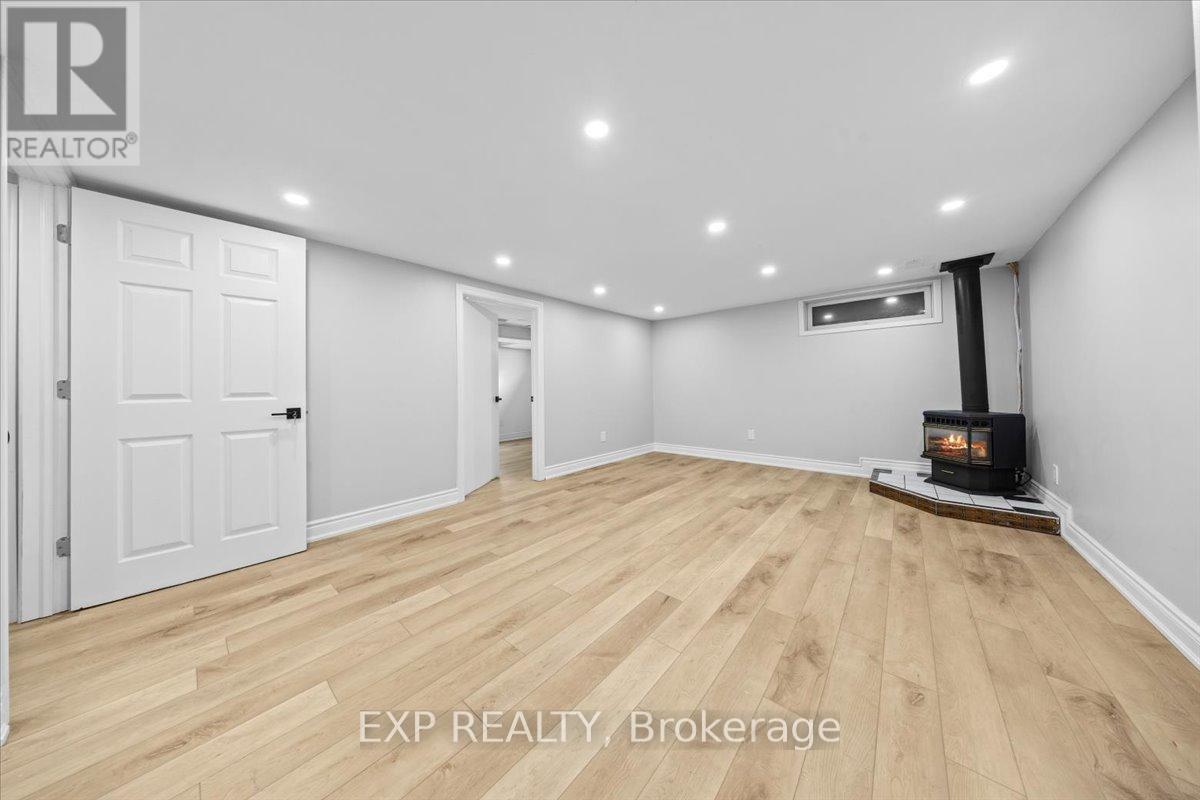 290 Elderberry Terrace, Ottawa, Ontario  K1E 1Z1 - Photo 28 - X12616962