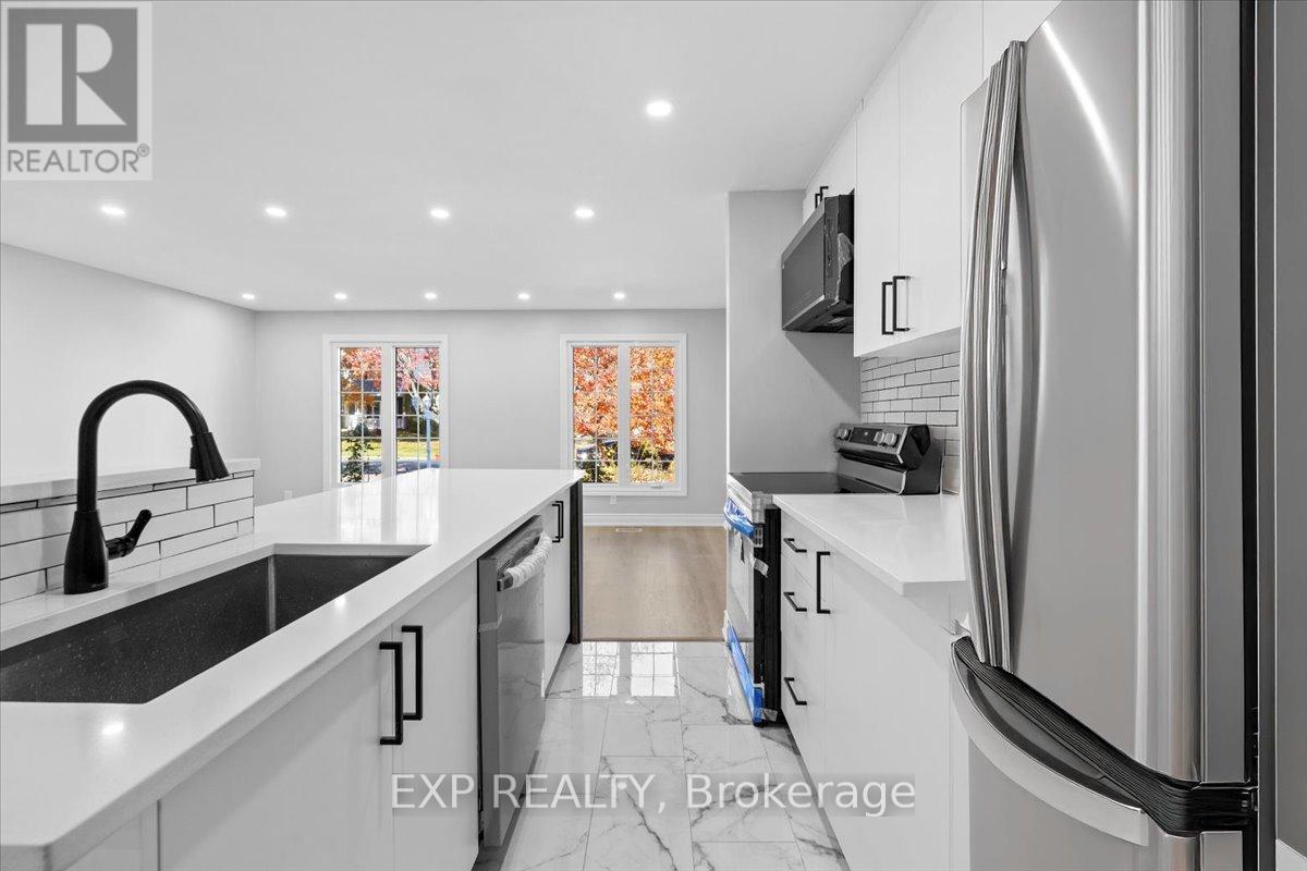 290 Elderberry Terrace, Ottawa, Ontario  K1E 1Z1 - Photo 8 - X12616962