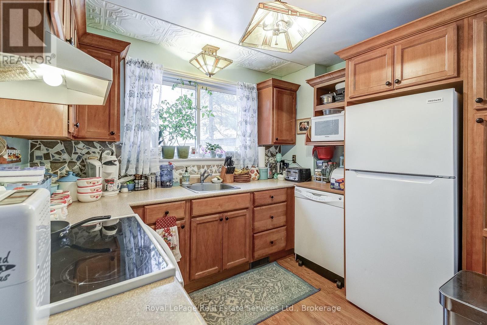 144 Heslop Road, Milton, Ontario  L9T 1B4 - Photo 16 - W12617116