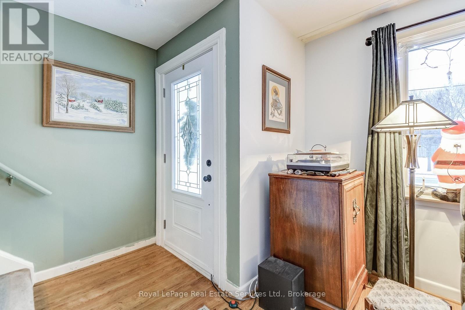 144 Heslop Road, Milton, Ontario  L9T 1B4 - Photo 6 - W12617116