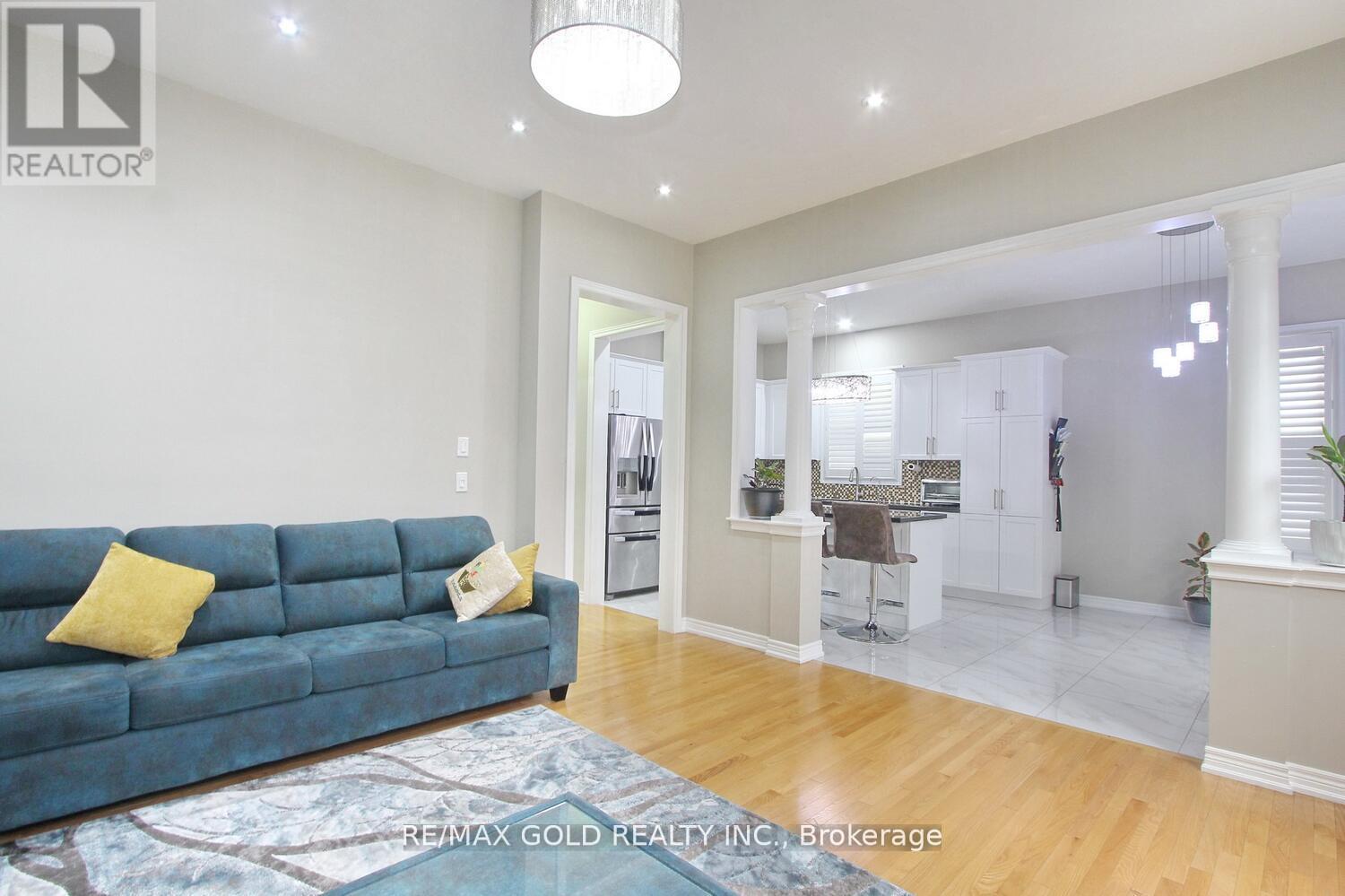 14 Lisson Crescent, Brampton, Ontario  L6X 5H9 - Photo 15 - W12277641