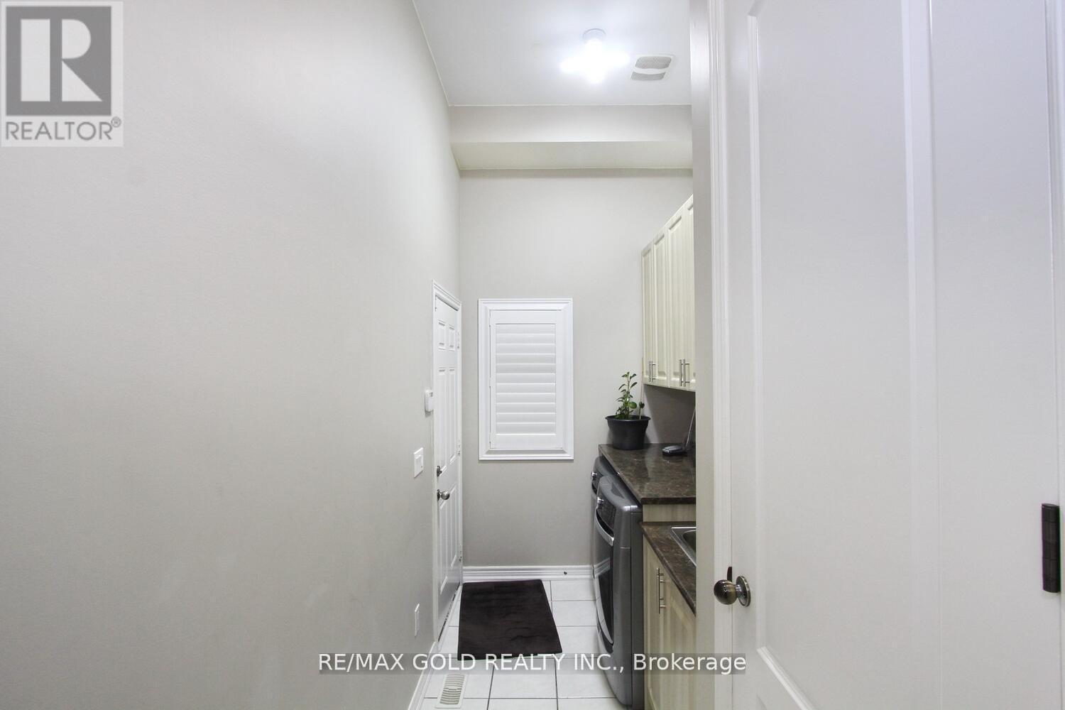 14 Lisson Crescent, Brampton, Ontario  L6X 5H9 - Photo 20 - W12277641