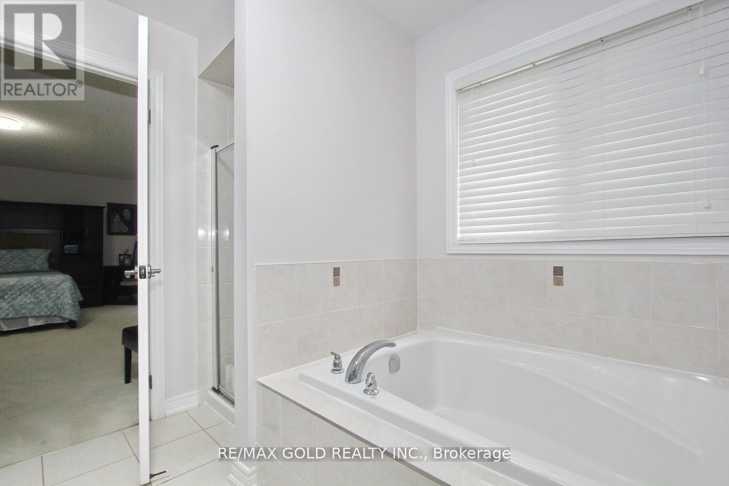 14 Lisson Crescent, Brampton, Ontario  L6X 5H9 - Photo 26 - W12277641