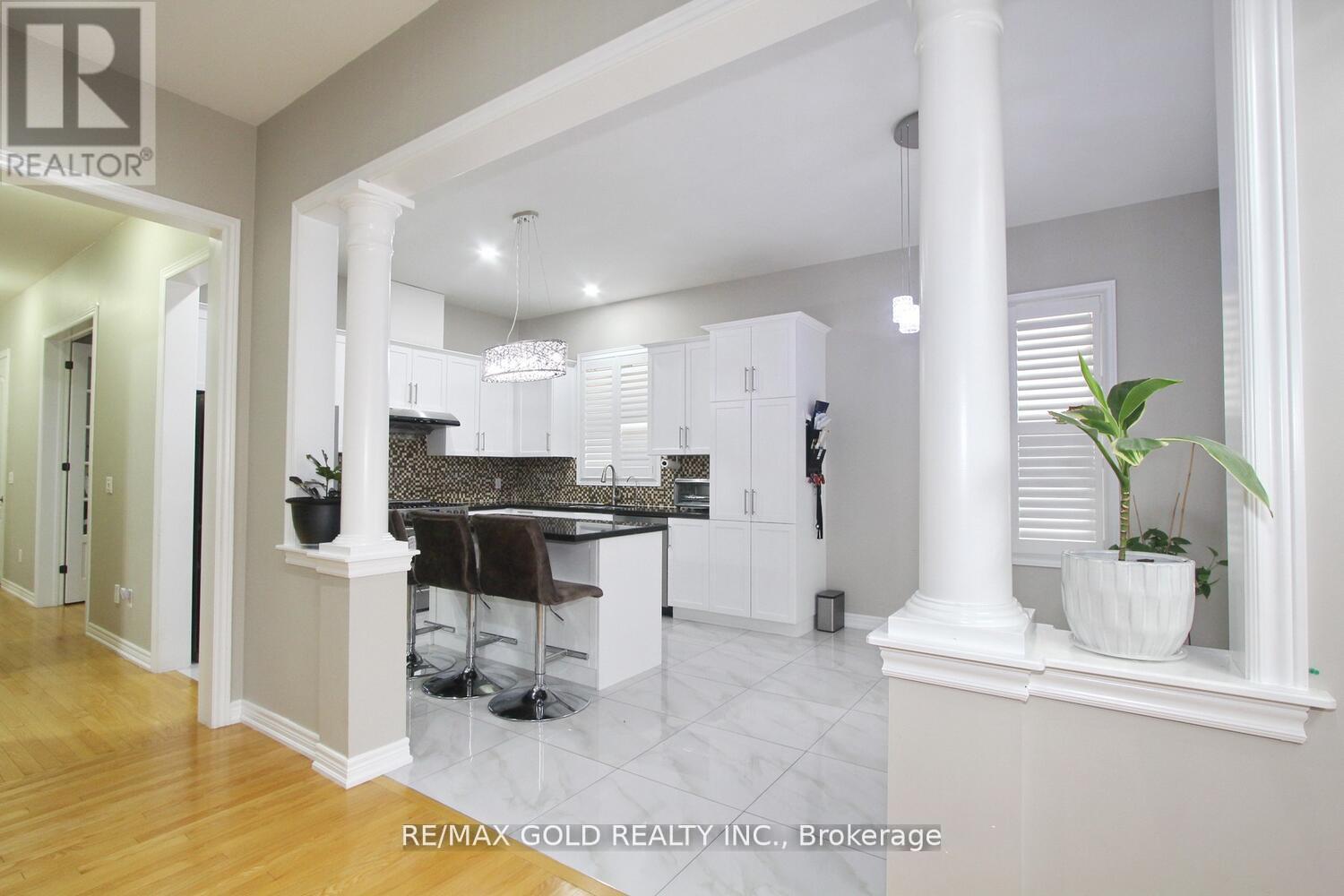 14 Lisson Crescent, Brampton, Ontario  L6X 5H9 - Photo 16 - W12277641