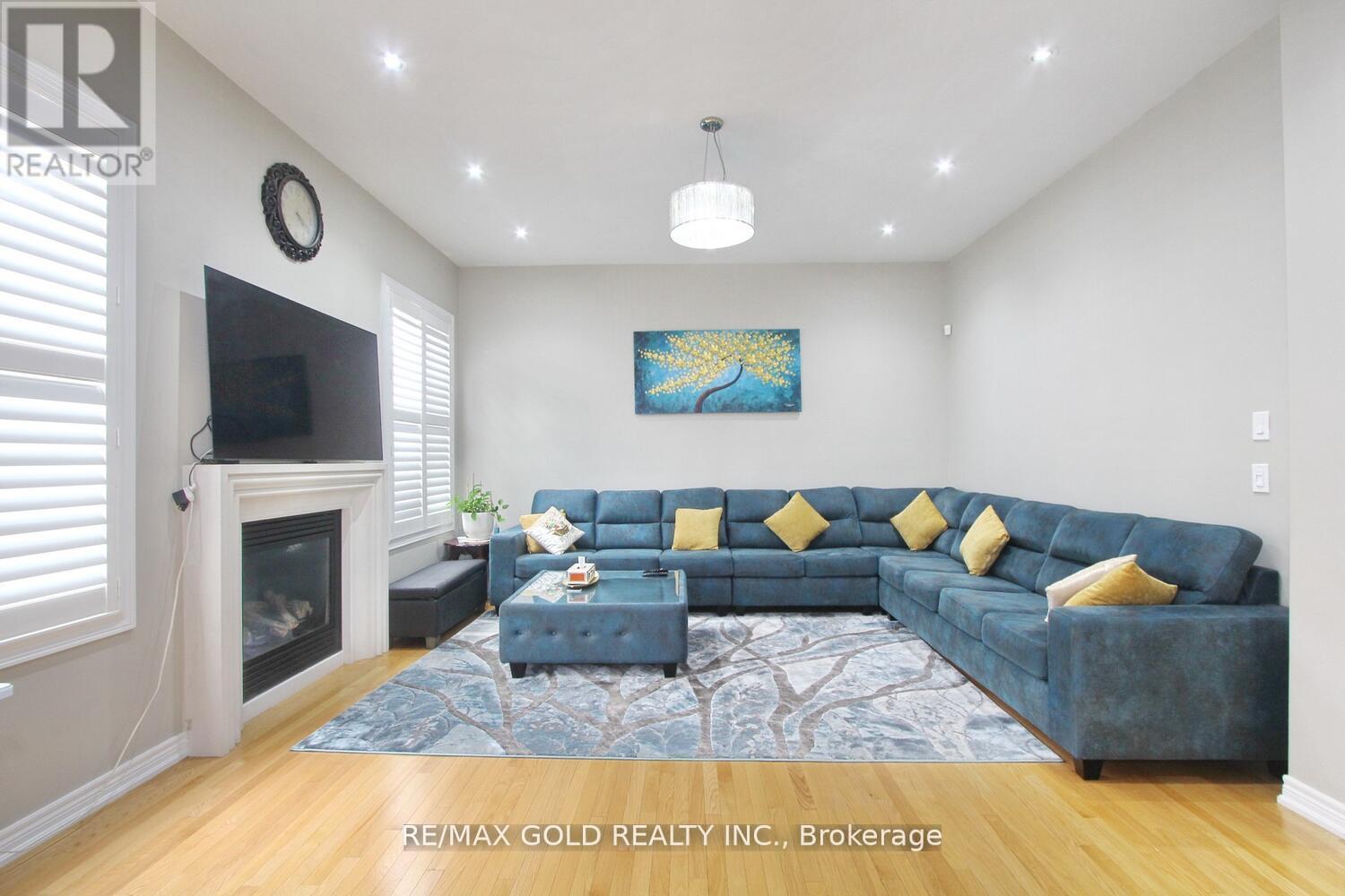 14 Lisson Crescent, Brampton, Ontario  L6X 5H9 - Photo 14 - W12277641