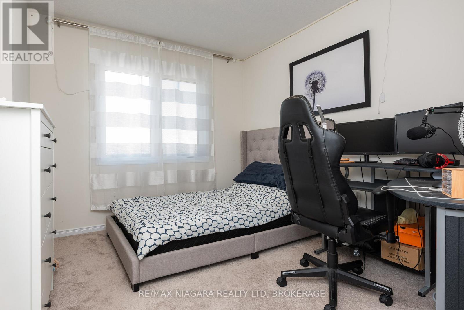 8719 Sourgum Avenue, Niagara Falls (Brown), Ontario  L2H 3S3 - Photo 15 - X12617038