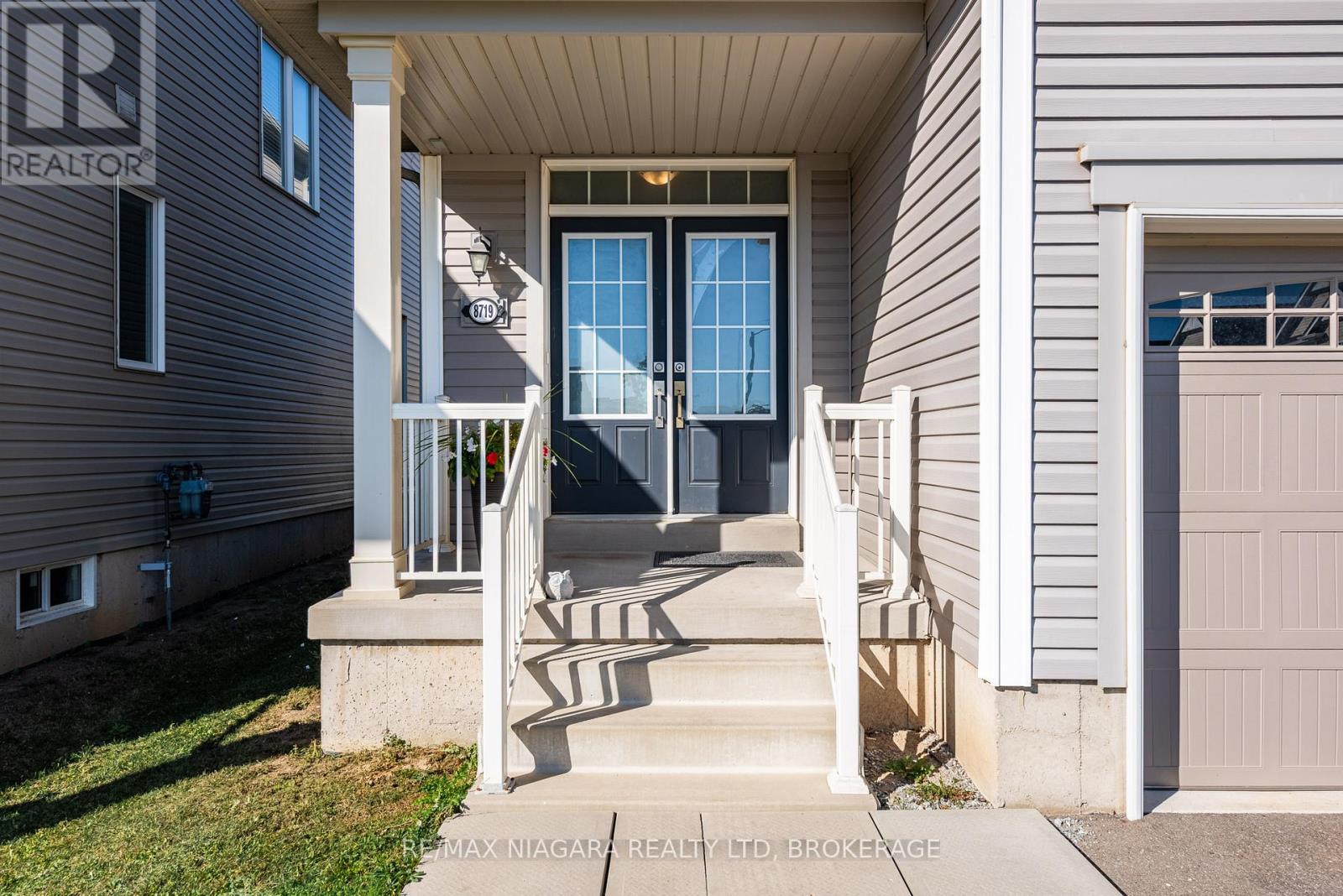 8719 Sourgum Avenue, Niagara Falls (Brown), Ontario  L2H 3S3 - Photo 3 - X12617038