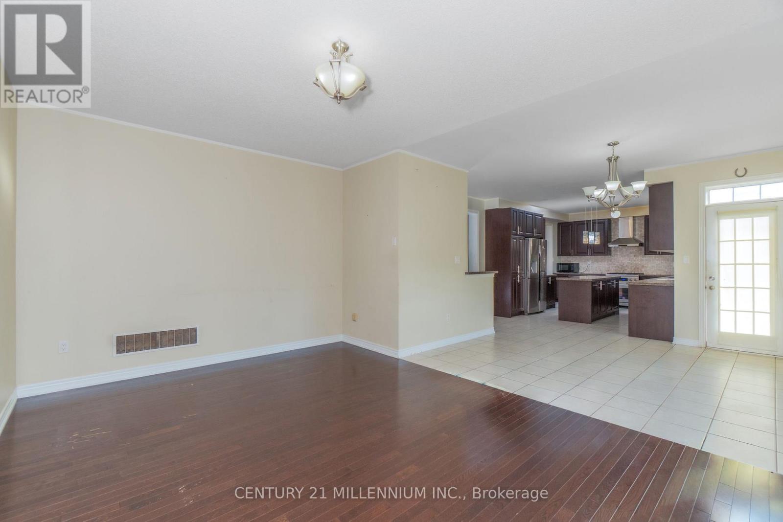 6 Ashfield Place, Brampton, Ontario  L6Y 5Y7 - Photo 14 - W12405735