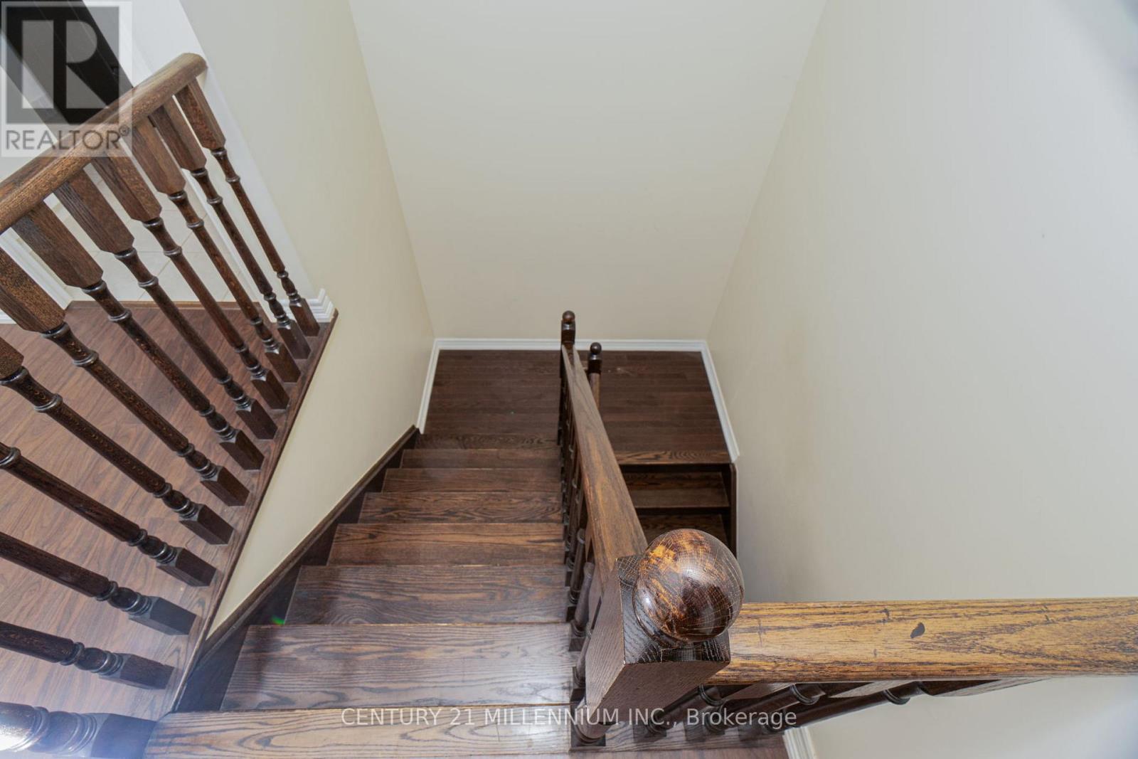 6 Ashfield Place, Brampton, Ontario  L6Y 5Y7 - Photo 17 - W12405735