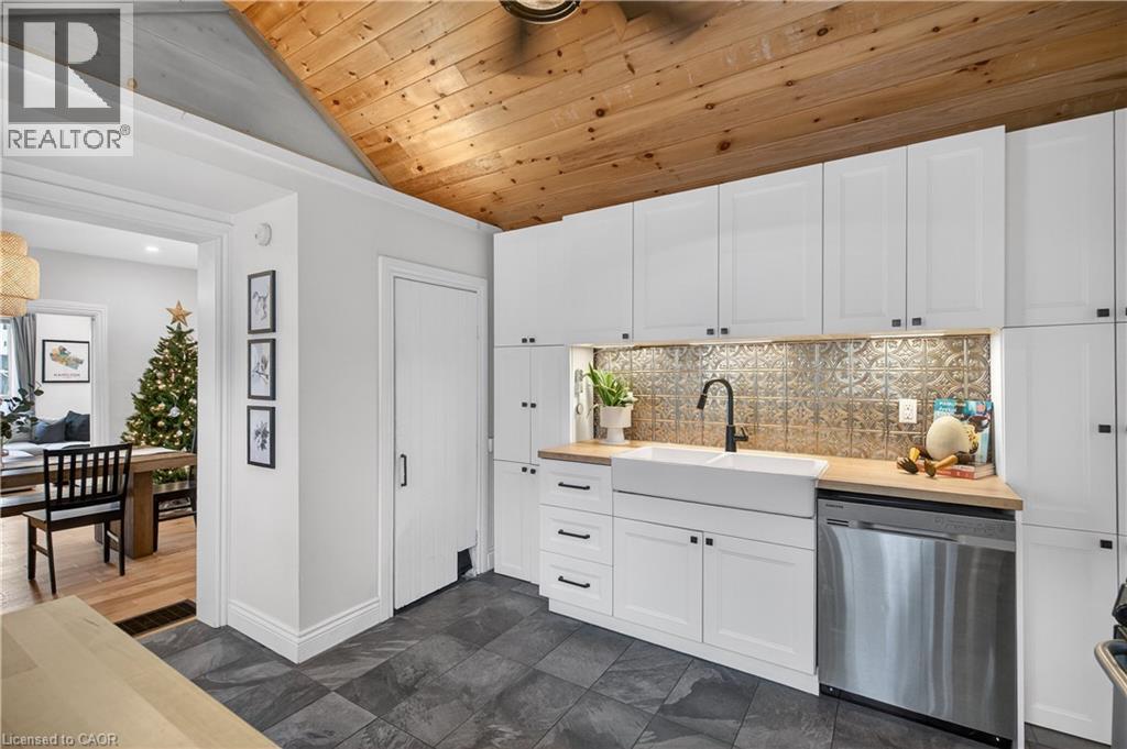 14 Lochearne Street, Hamilton, Ontario L8R 1V8 - Photo 17 - 40793377