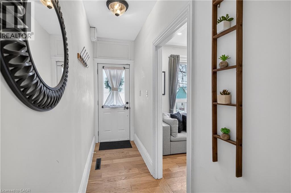 14 Lochearne Street, Hamilton, Ontario L8R 1V8 - Photo 4 - 40793377