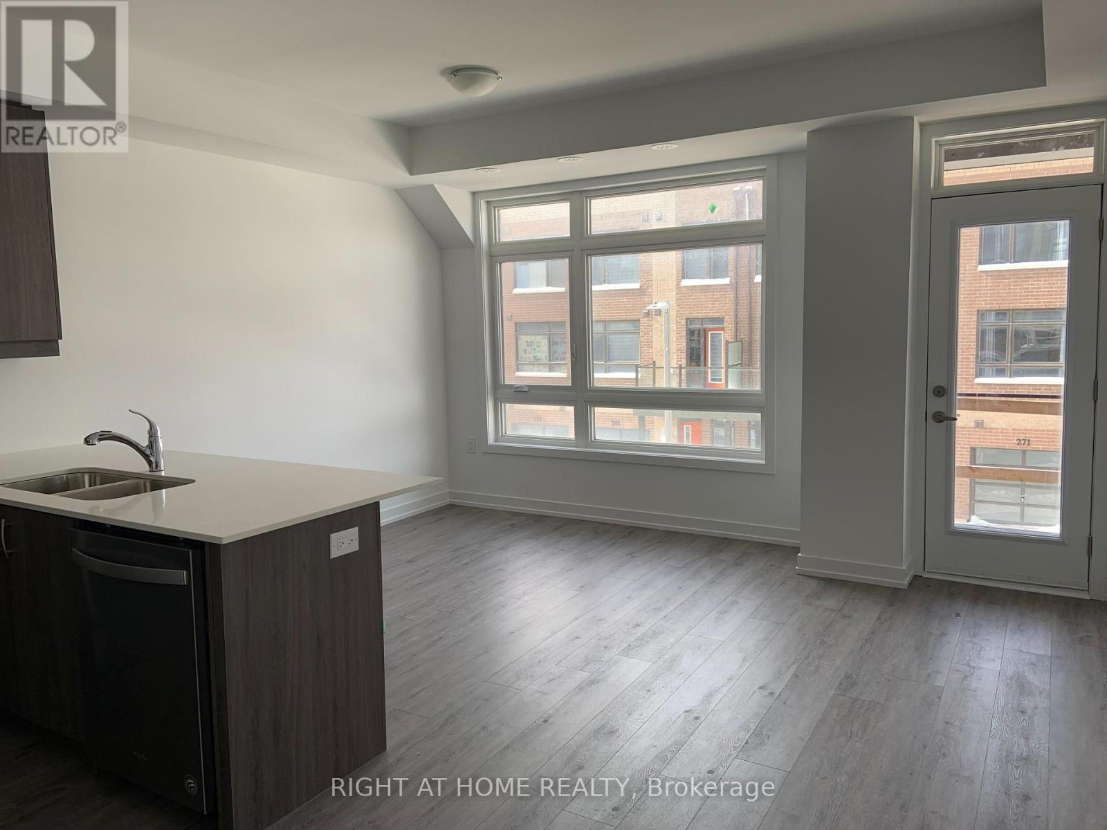 274 Dalhousie Street, Vaughan, Ontario L4L 0L8 - Photo 9 - N12614198