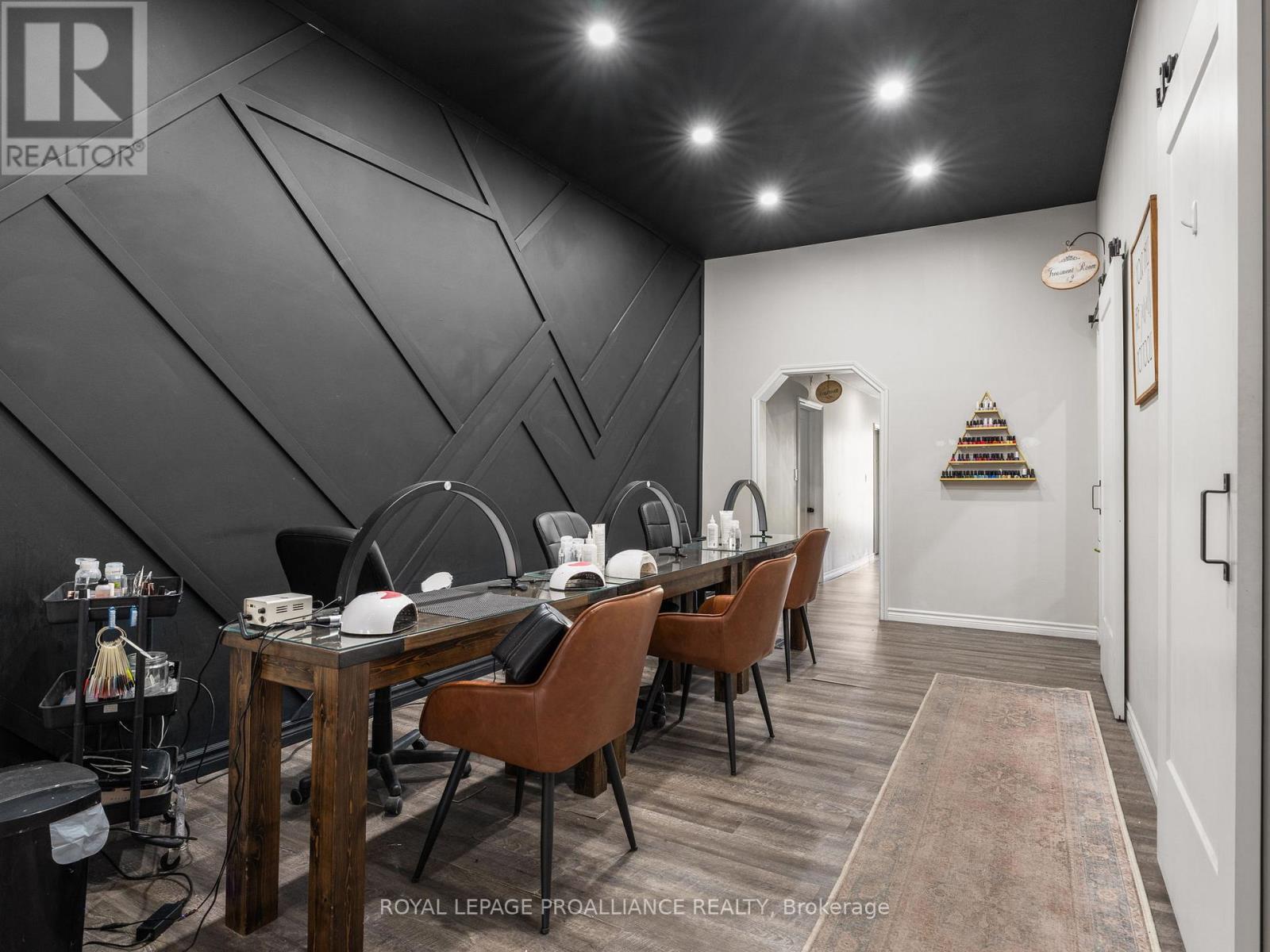 243 Division Street, Cobourg, Ontario  K9A 3P9 - Photo 8 - X12380376