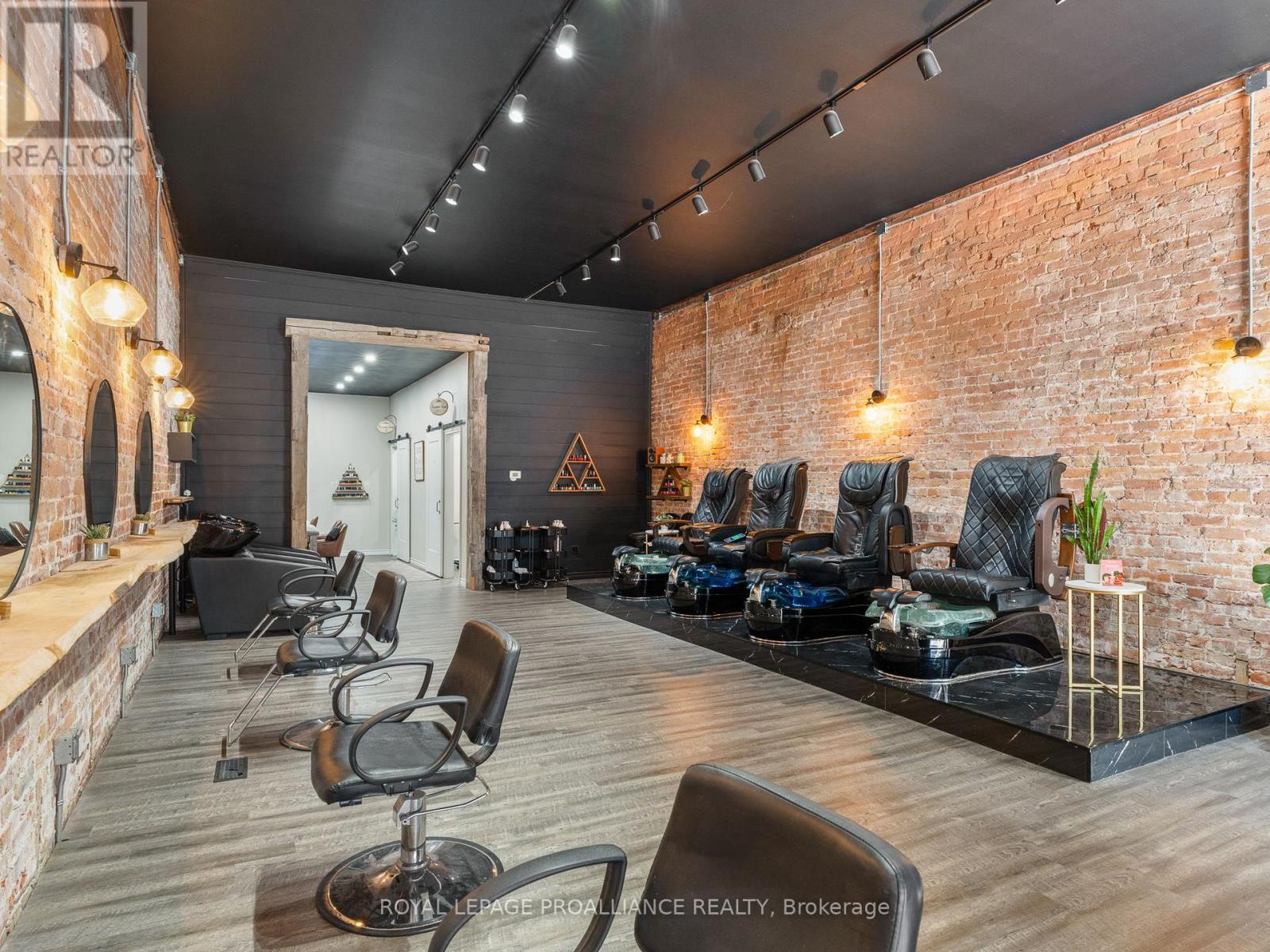 243 Division Street, Cobourg, Ontario  K9A 3P9 - Photo 6 - X12380376