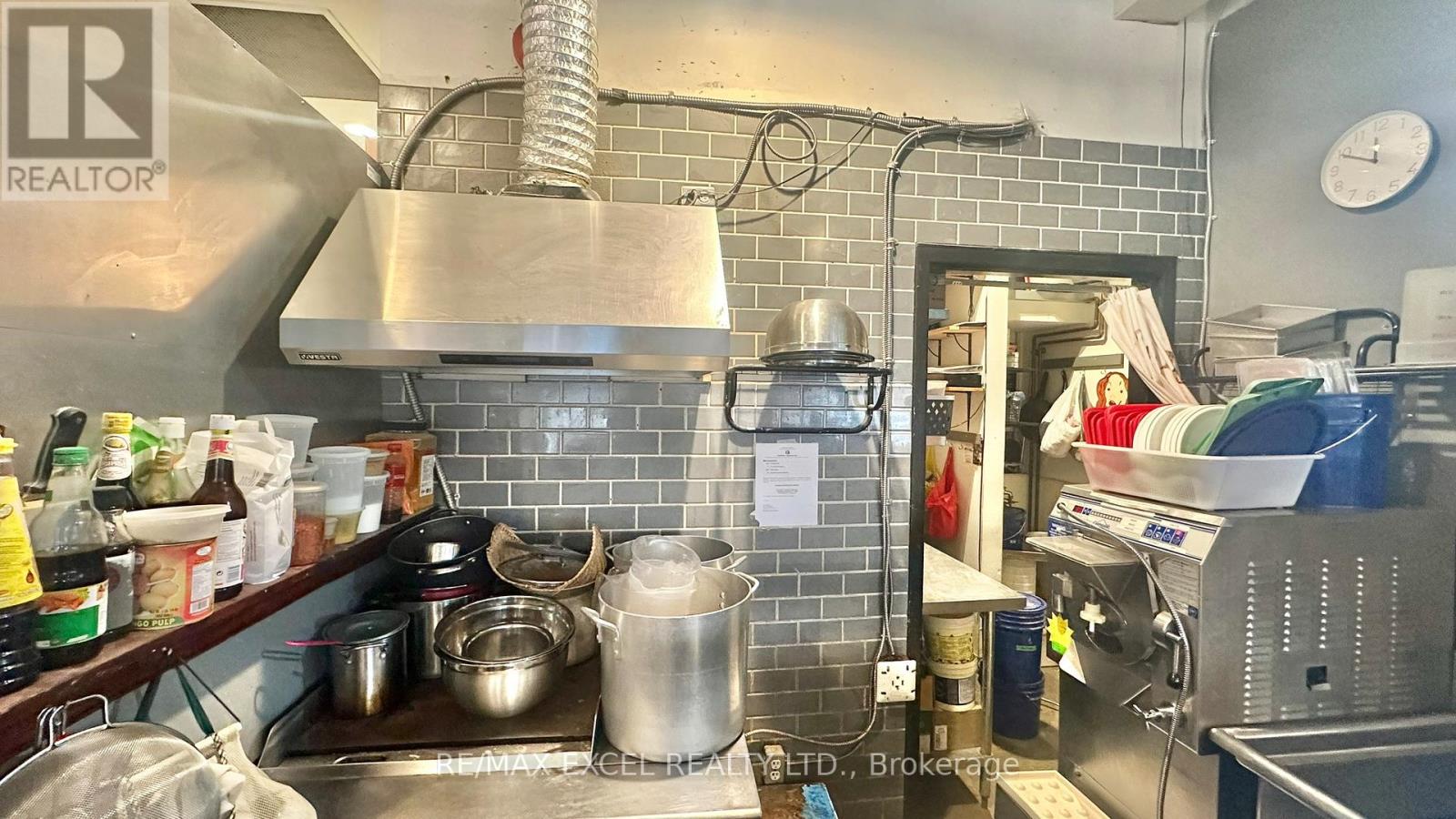 567 College Street, Toronto, Ontario  M6G 3W9 - Photo 11 - C12616940