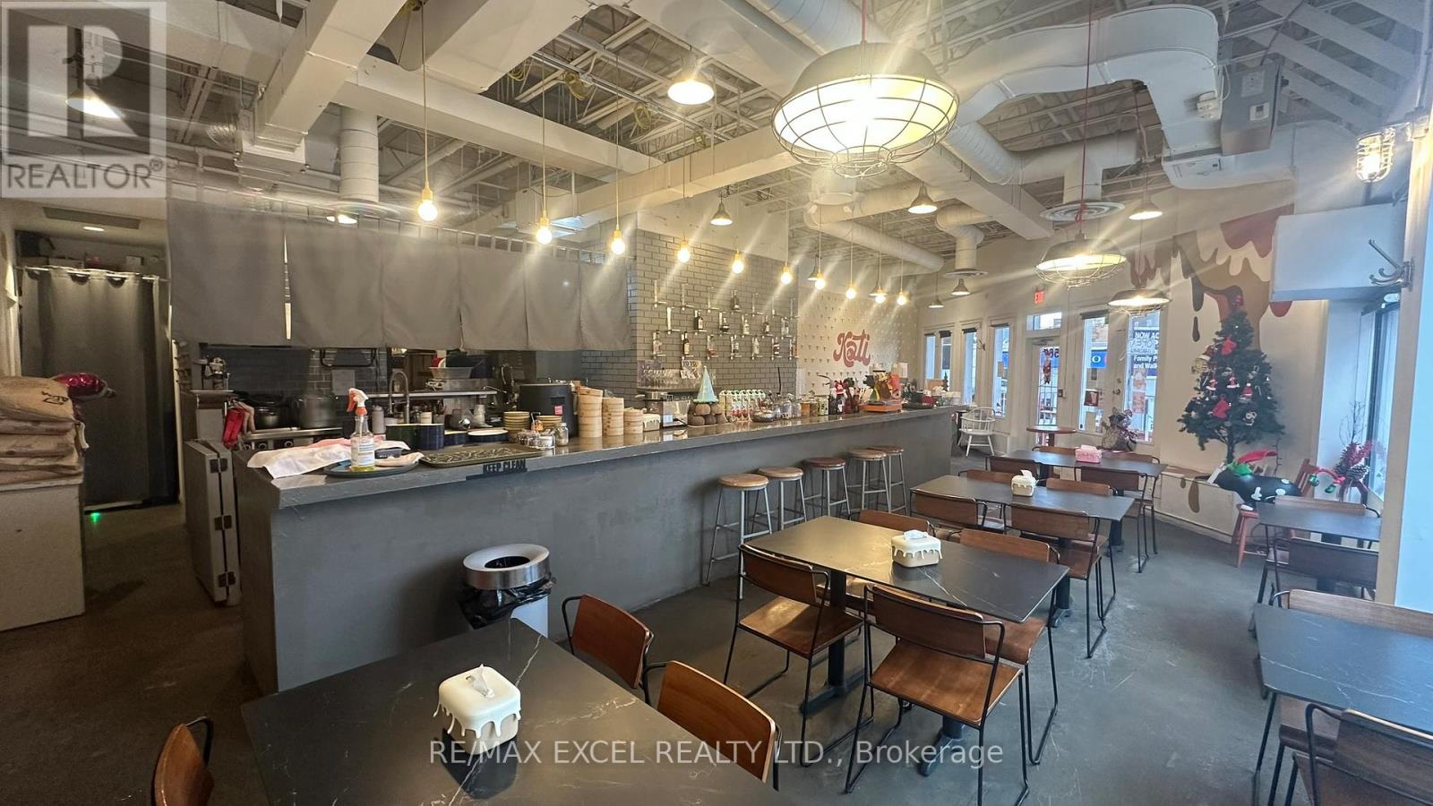 567 College Street, Toronto, Ontario  M6G 3W9 - Photo 6 - C12616940