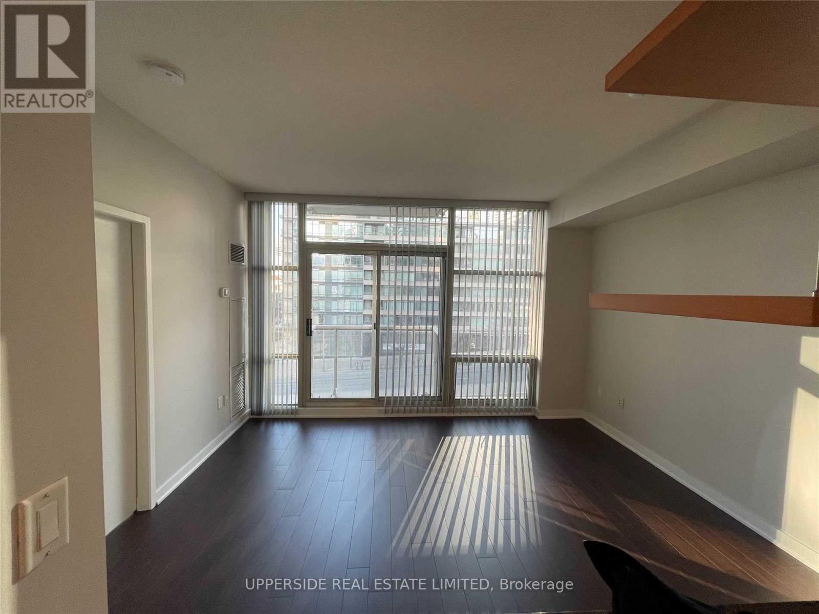 306 - 9 Spadina Avenue, Toronto, Ontario  M5V 3M5 - Photo 4 - C12616942