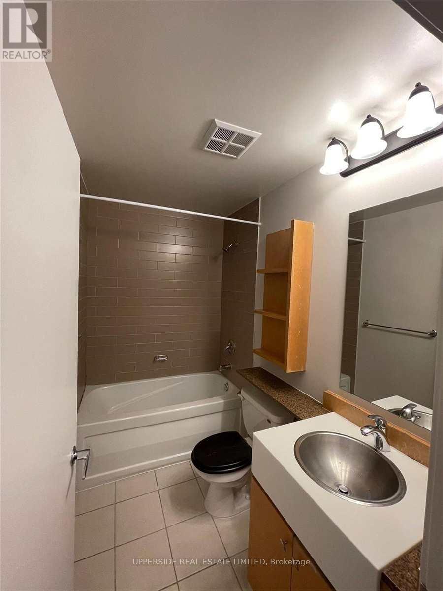 306 - 9 Spadina Avenue, Toronto, Ontario  M5V 3M5 - Photo 6 - C12616942