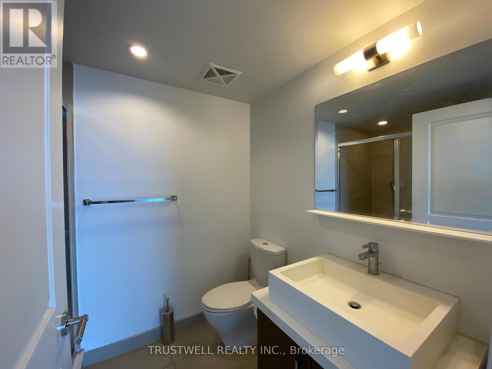 2404 - 1080 Bay Street, Toronto, Ontario M5S 0A5 - Photo 10 - C12616948