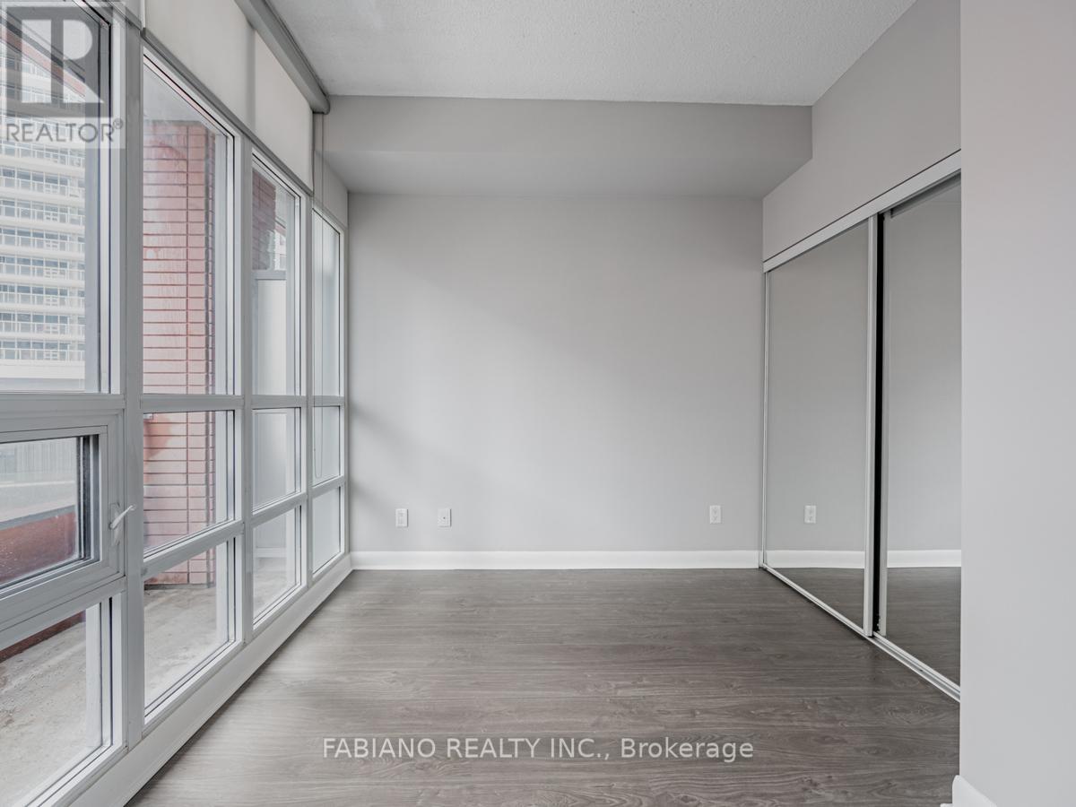 502 - 15 Bruyeres Mews, Toronto, Ontario  M5V 0A7 - Photo 13 - C12617000