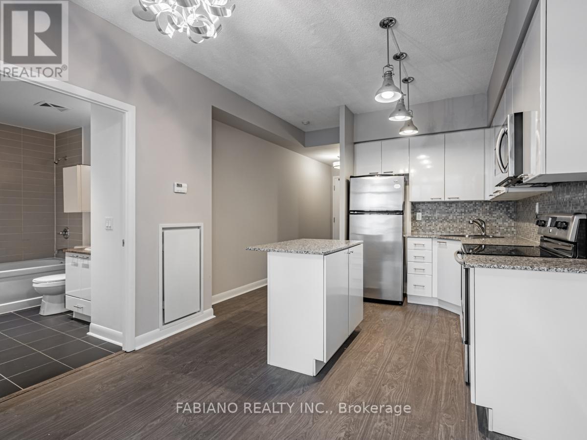 502 - 15 Bruyeres Mews, Toronto, Ontario  M5V 0A7 - Photo 5 - C12617000