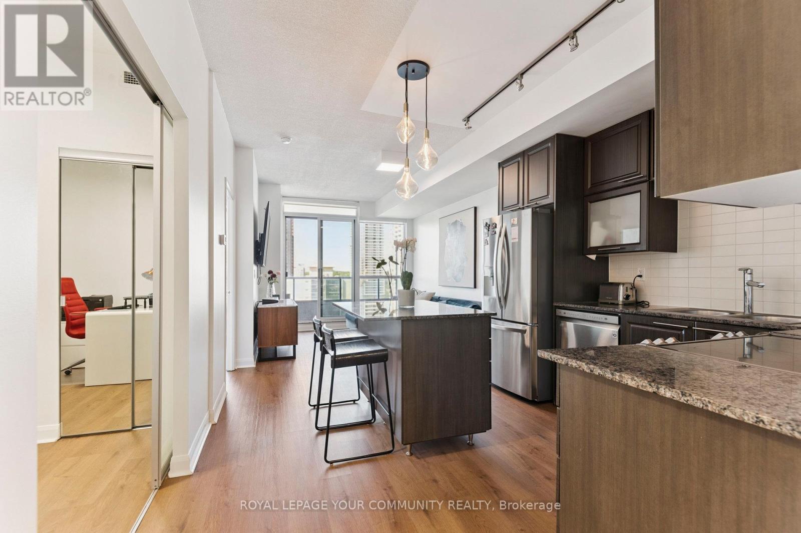 1311 - 500 Sherbourne Street, Toronto, Ontario  M4X 1L1 - Photo 7 - C12617016