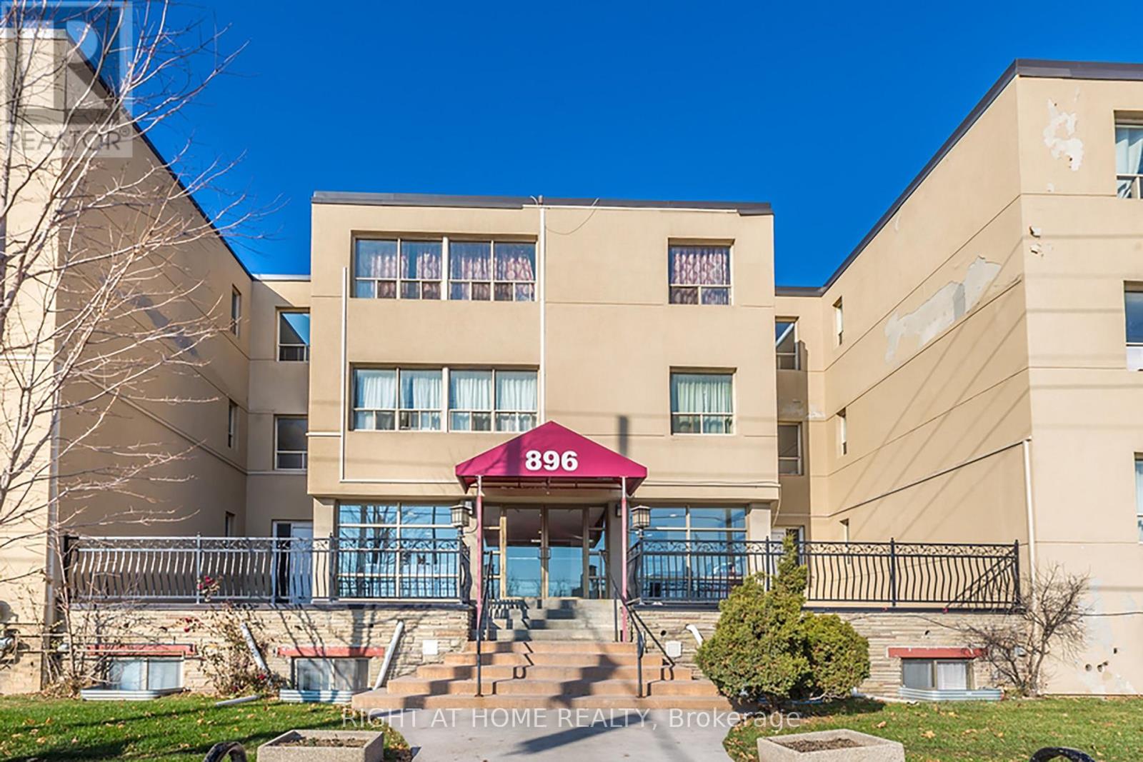 311 - 896 Eglinton Avenue E, Toronto, Ontario  M4G 2L2 - Photo 8 - C12617020