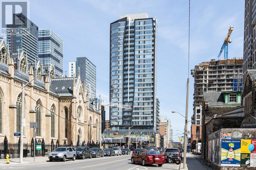 1706 - 68 SHUTER STREET, Toronto, Ontario