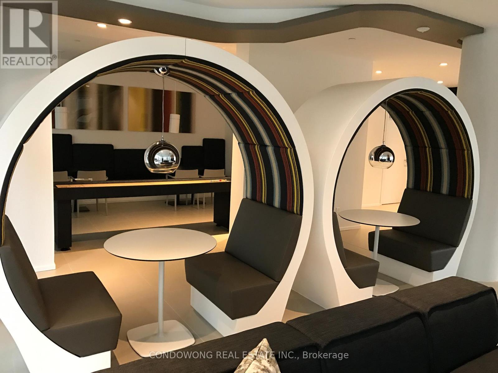 1706 - 68 Shuter Street, Toronto, Ontario  M5B 0B4 - Photo 3 - C12617034