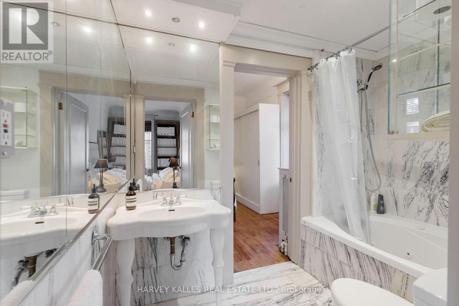 114 Glen Road, Toronto, Ontario  M4W 2V9 - Photo 33 - C12617096